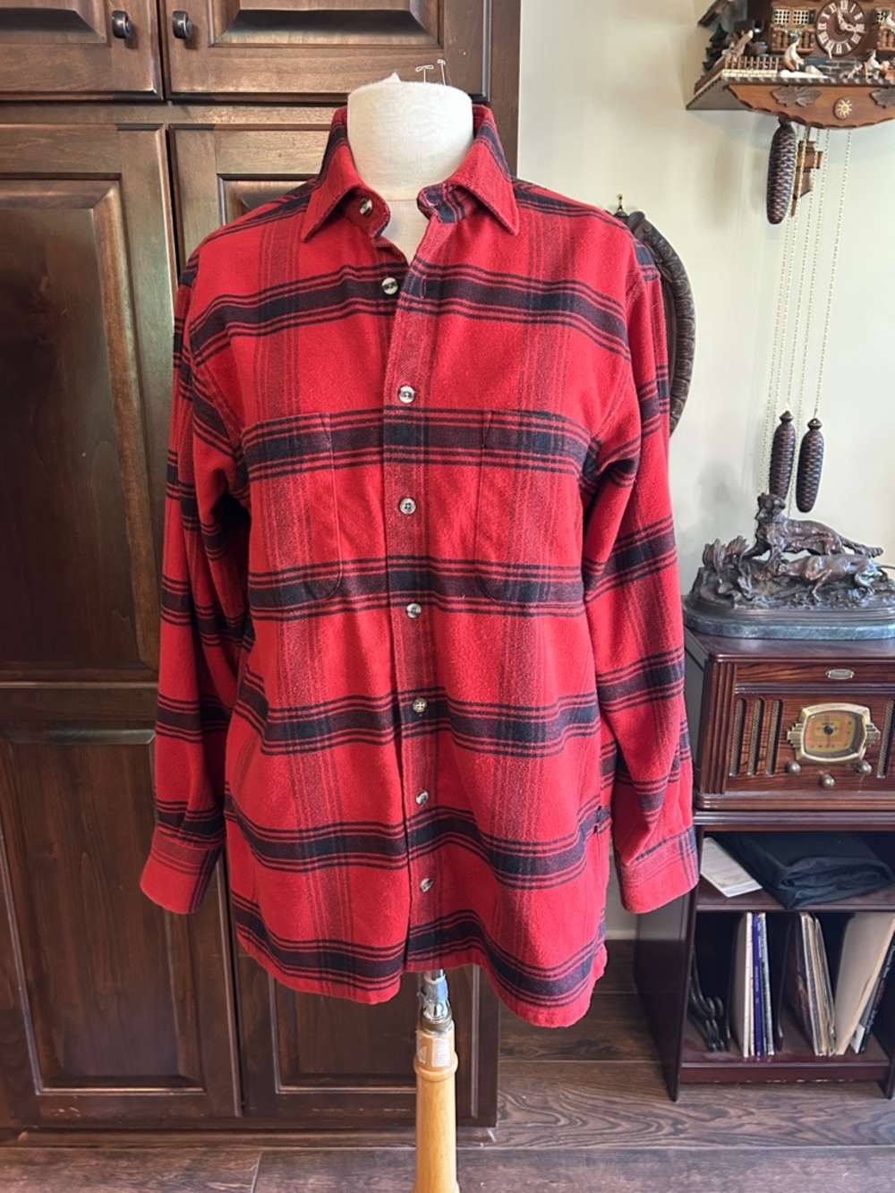 Burberrys Sz M Men's Red Buffalo Plaid Long-Sleeve Button-Up Shirt
